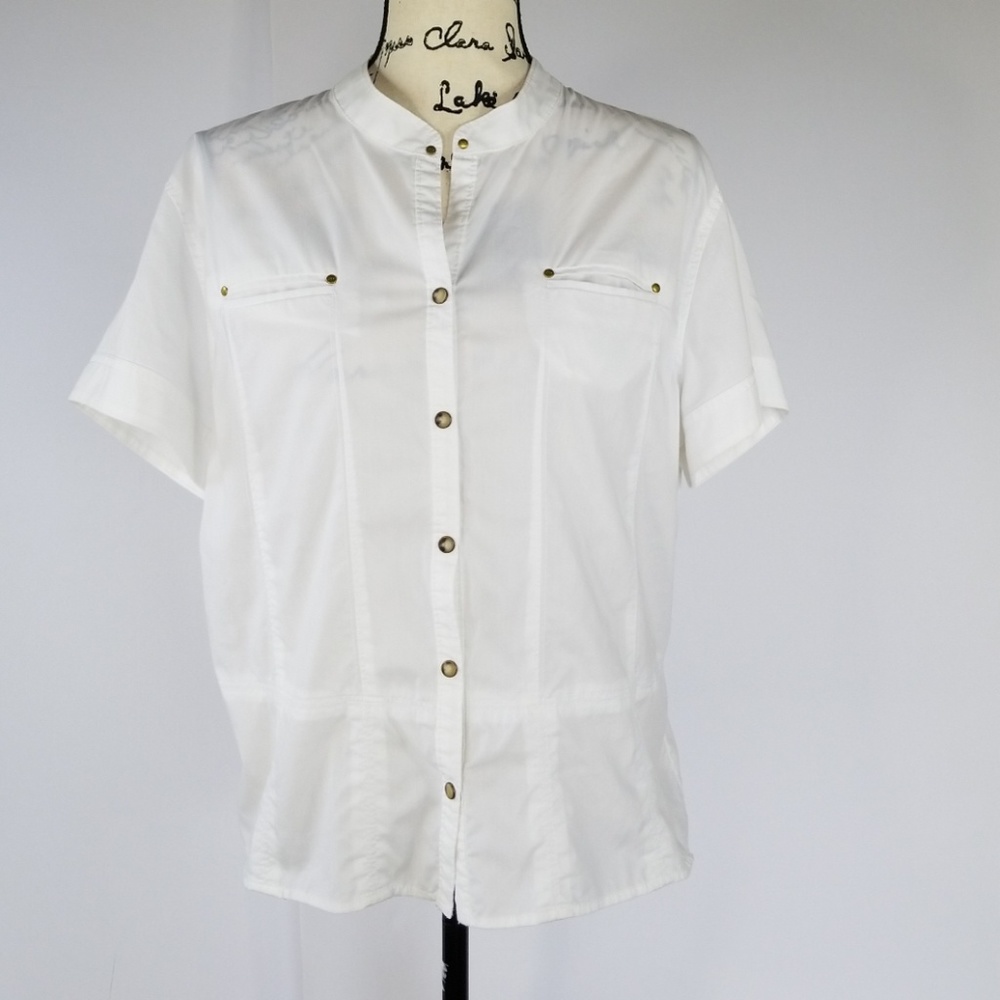 JONES NEW YORK ▪ Safari style short sleeve shirt